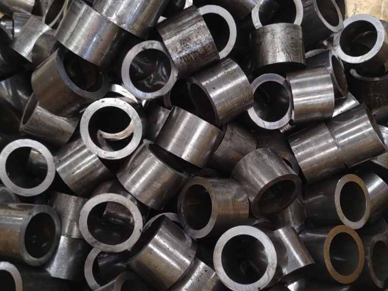 石嘴山精密无缝钢管切割加工